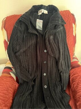 Veranesi Long Ribbed Button-Front Cardigan - Charcoal